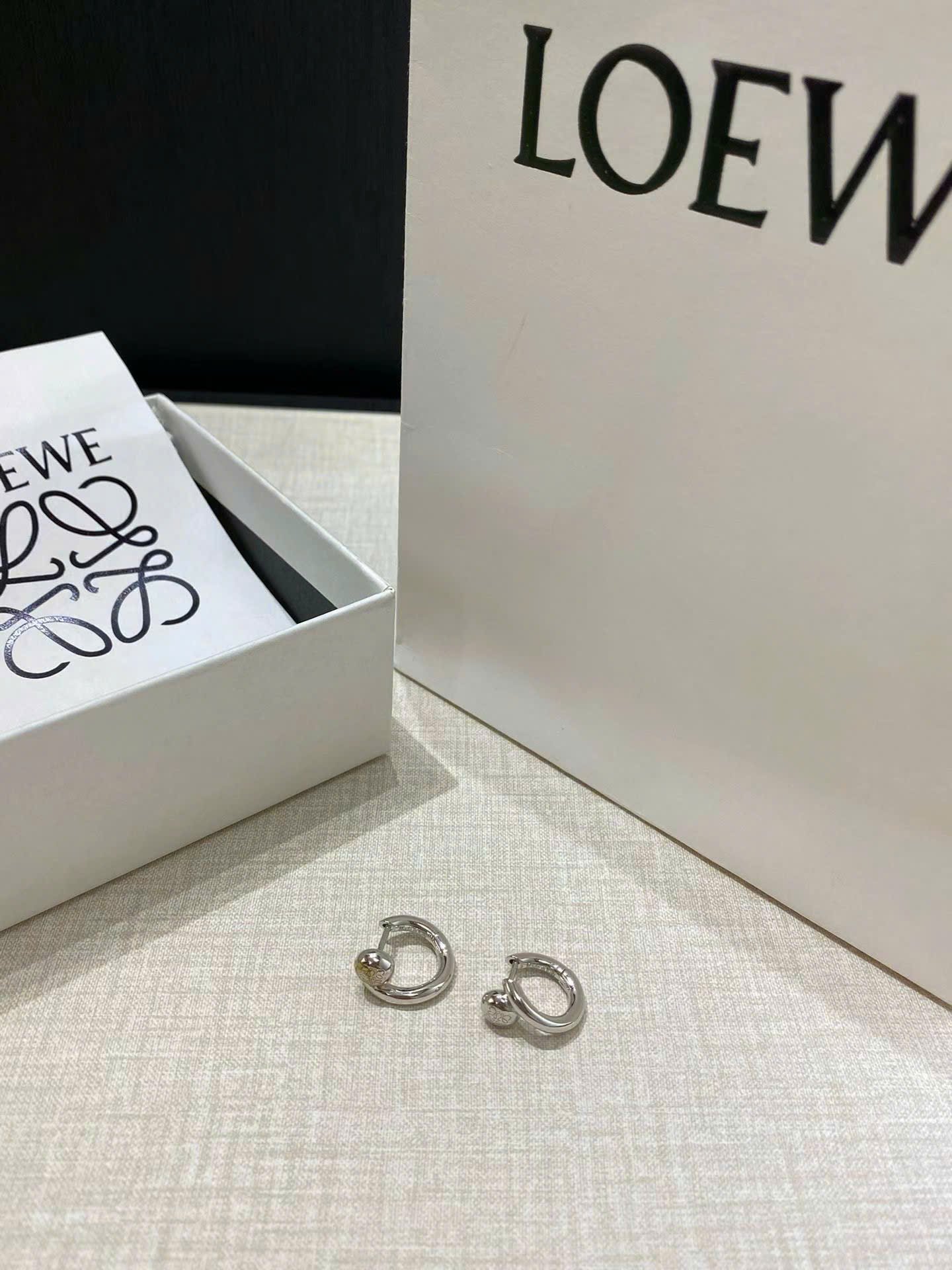 Loewe Earrings New Collections - Image 2