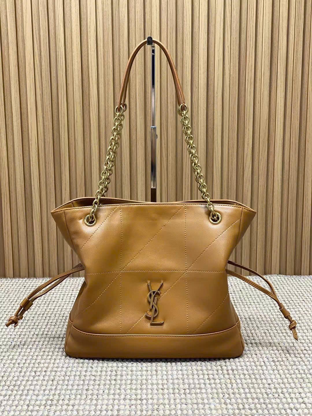 Saint Laurent Jamie Shopping