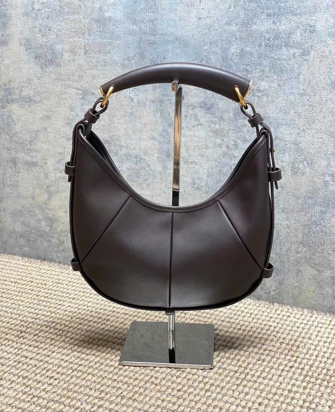 Saint Laurent Mombasa Shoulder Bag - Image 3