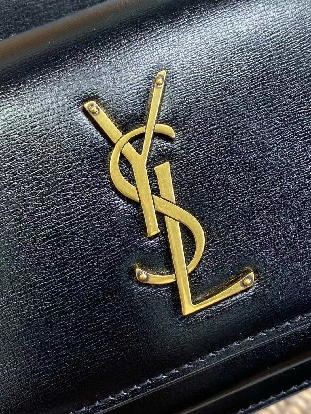 Saint Laurent Sunset Shoulder Bag - Image 9