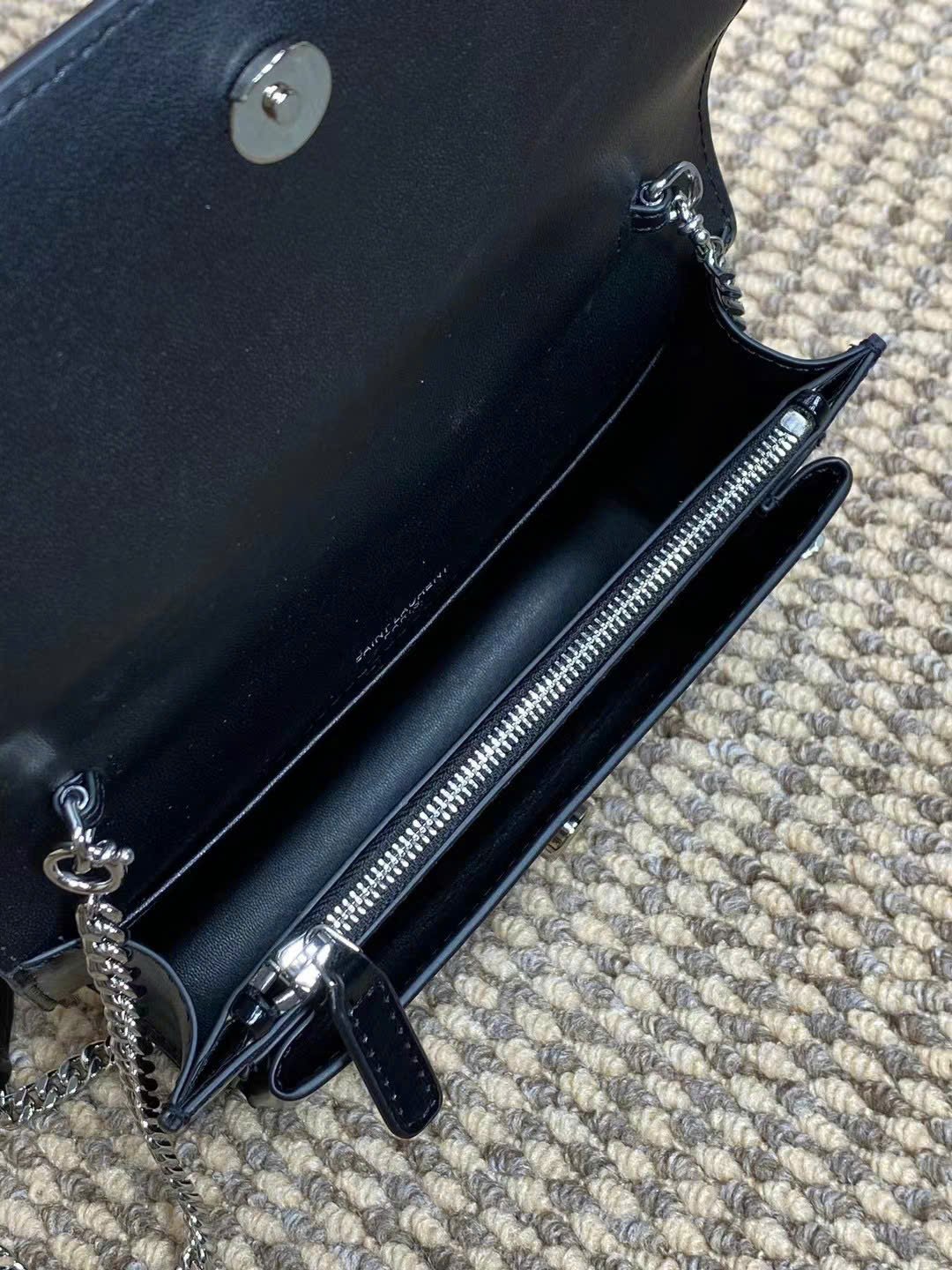 Saint Laurent Sunset Shoulder Bag - Image 7