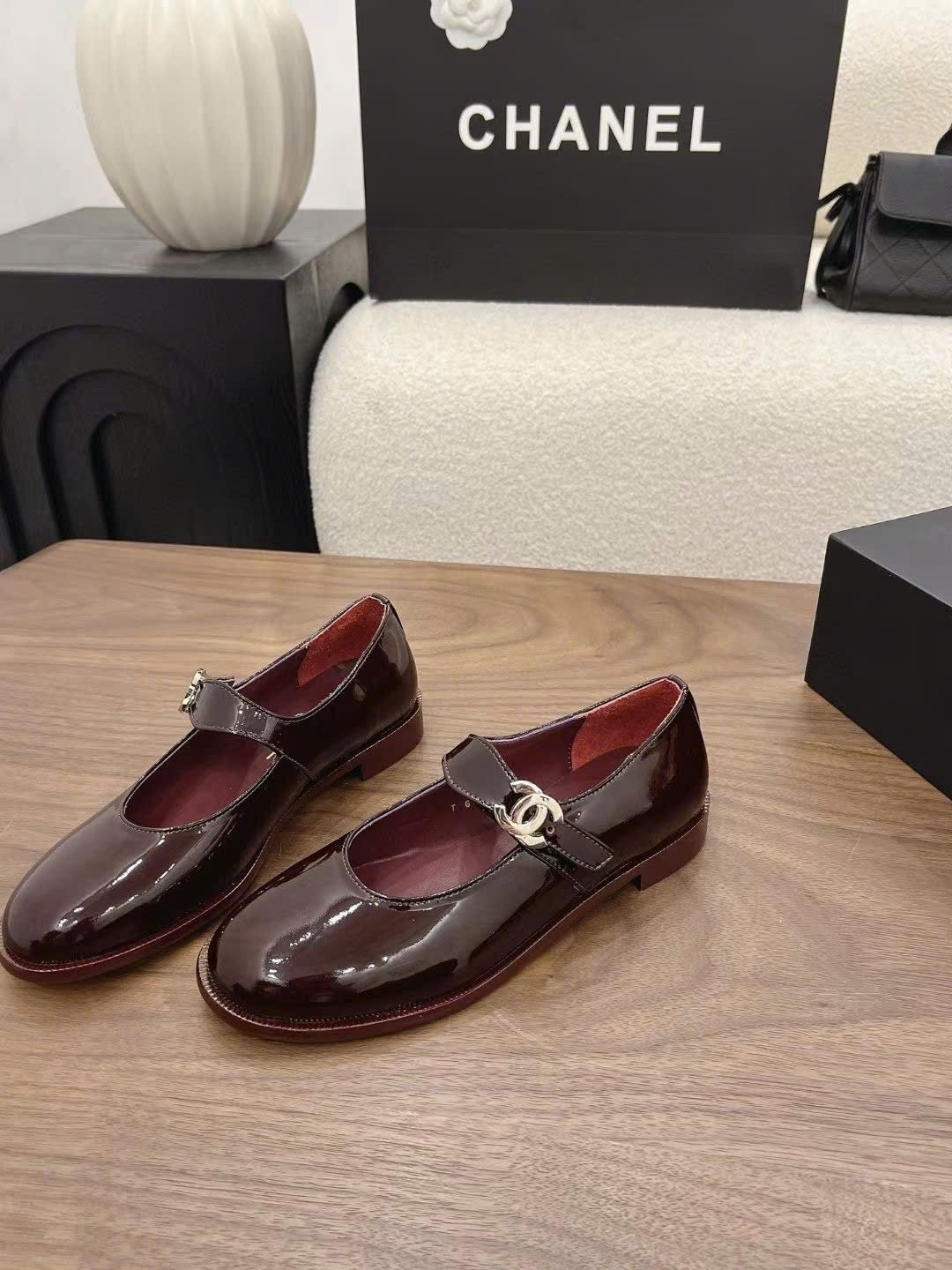 Chanel Patent Mary Jane Shoes - Image 8