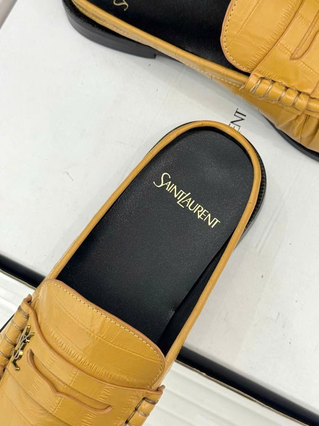 Saint Laurent Le Loafer Unisex Leather Mules - Image 5