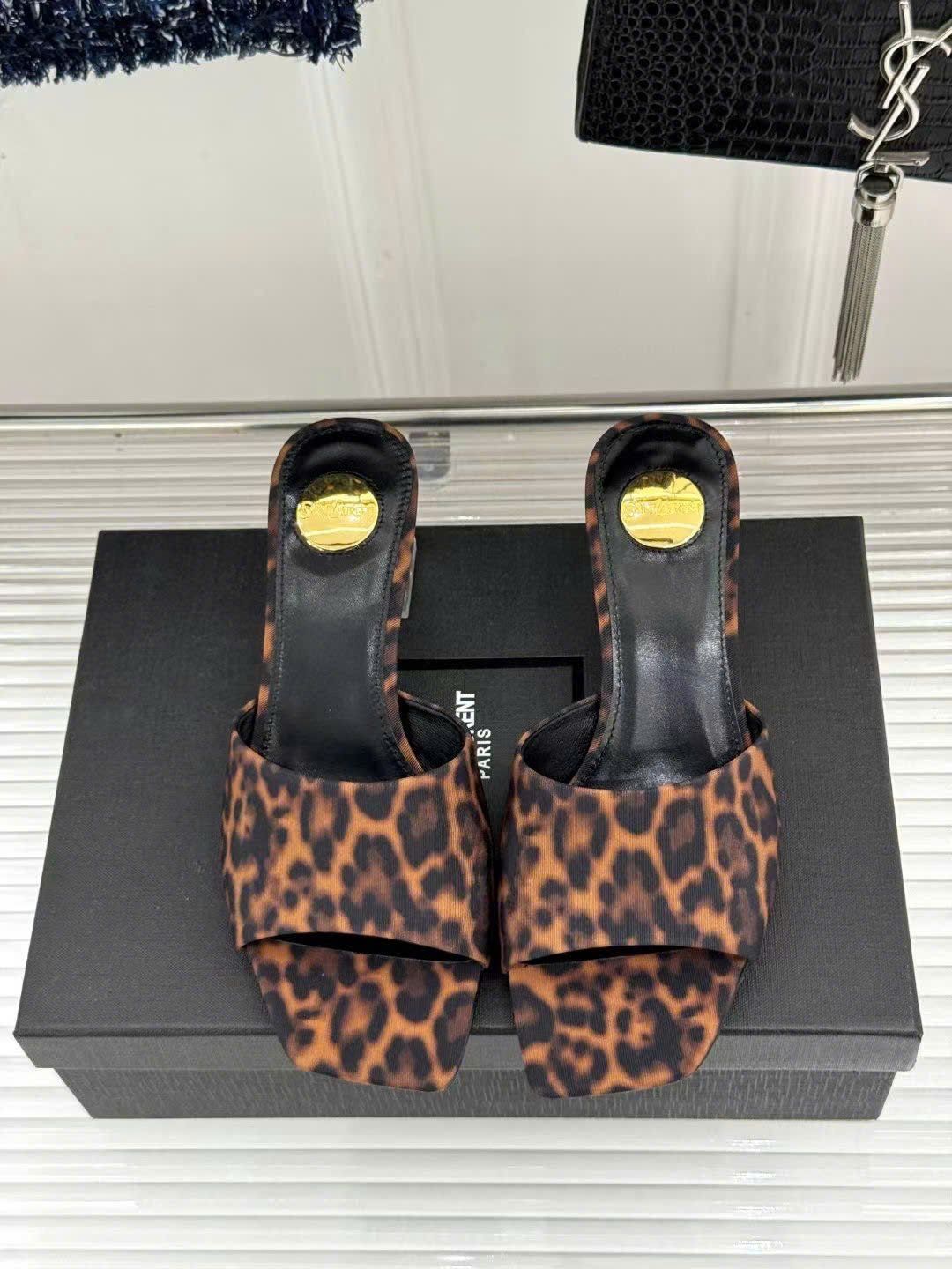 Saint Laurent Babylone Mules