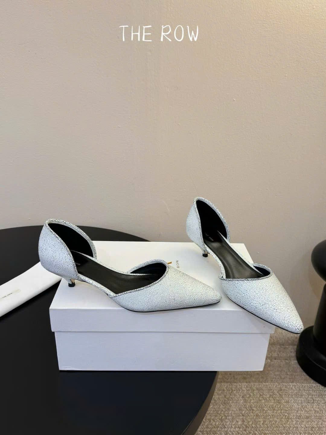 The Row Pointed Toe Pumps - Image 4