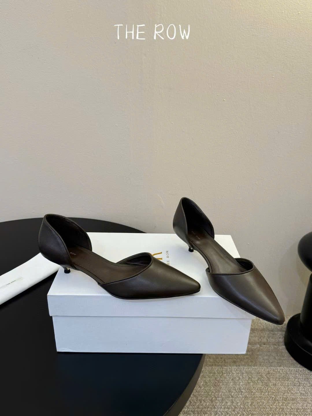 The Row Pointed Toe Pumps - Image 4