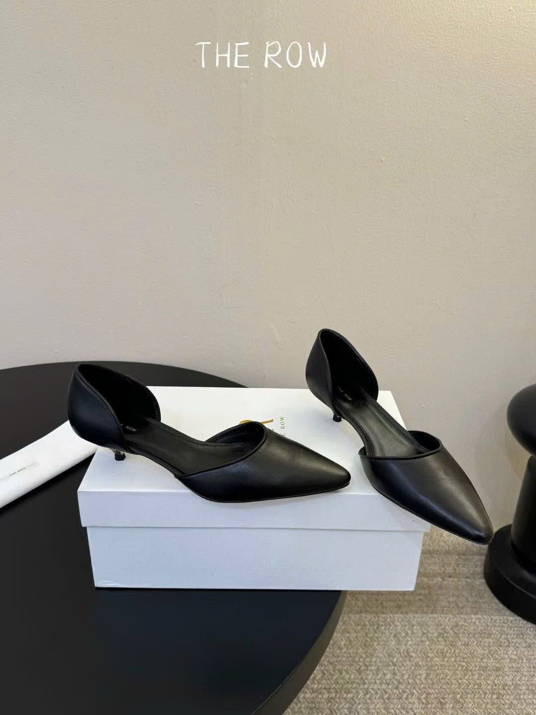 The Row Pointed Toe Pumps - Image 4