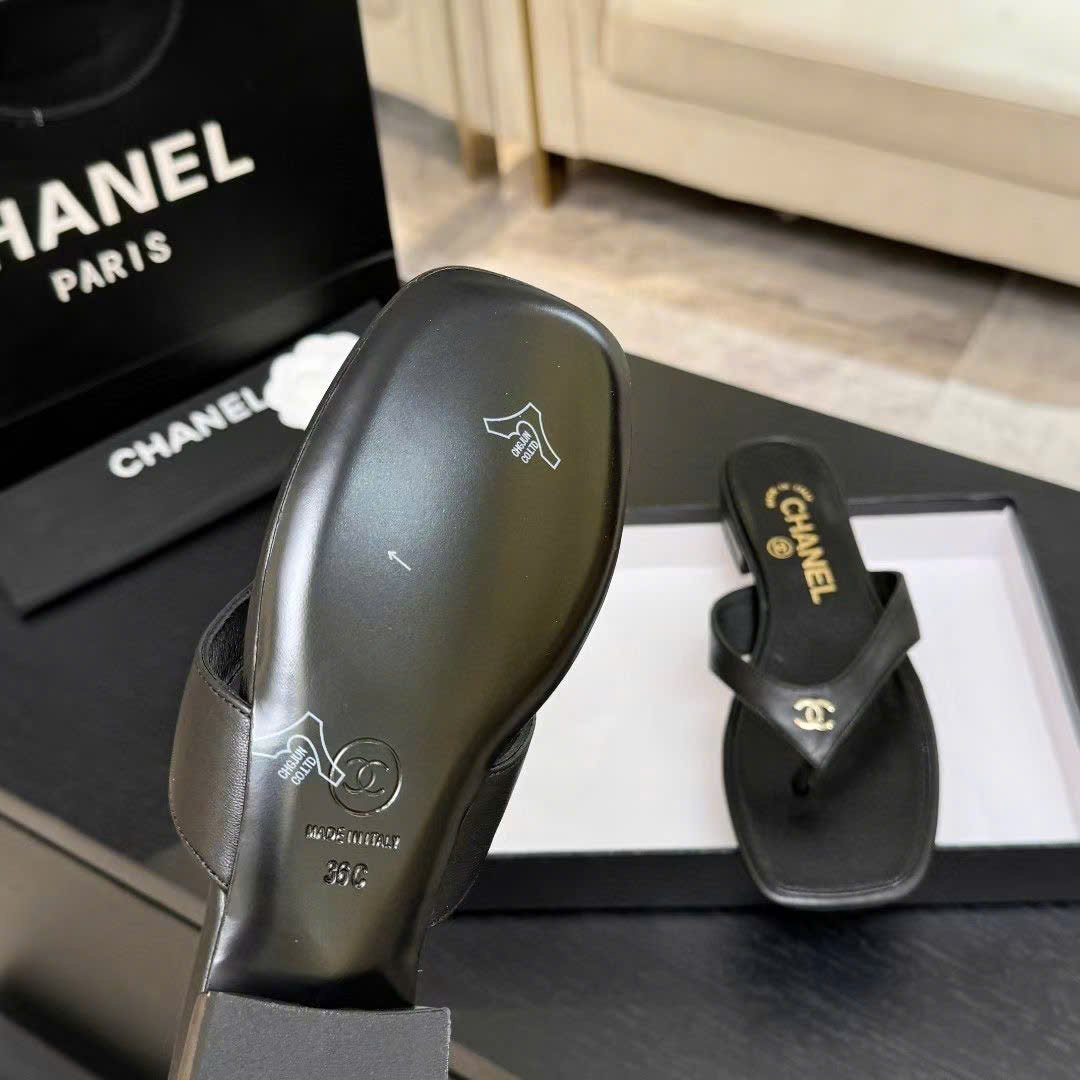 Chanel Coco Thong Flat Sandal - Image 7