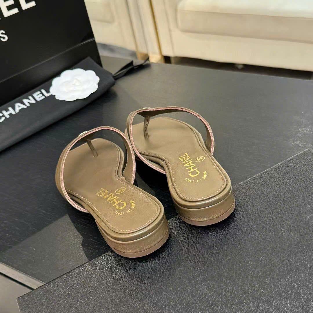 Chanel Coco Thong Flat Sandal - Image 6