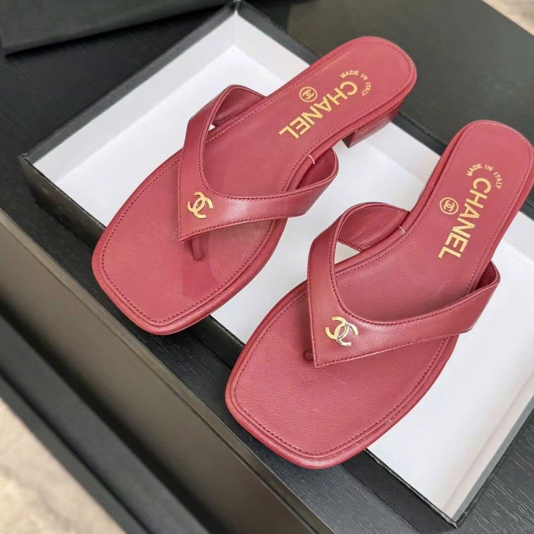 Chanel Coco Thong Flat Sandal - Image 6