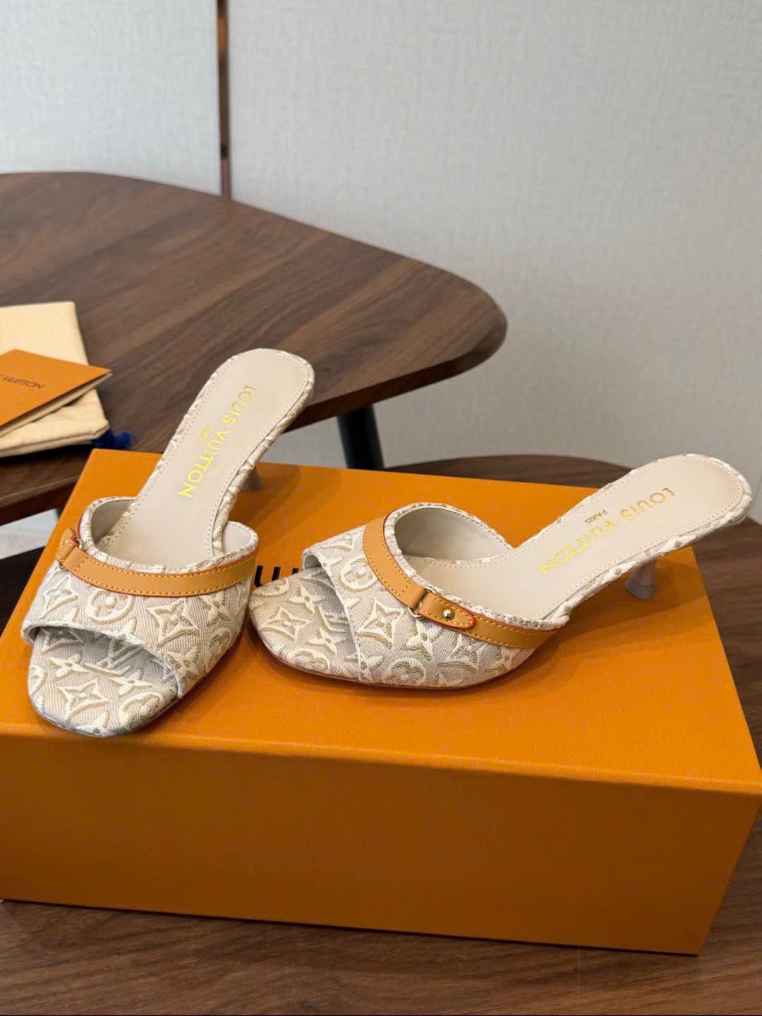 Louis Vuitton 6AM Mule 5cm - Image 7