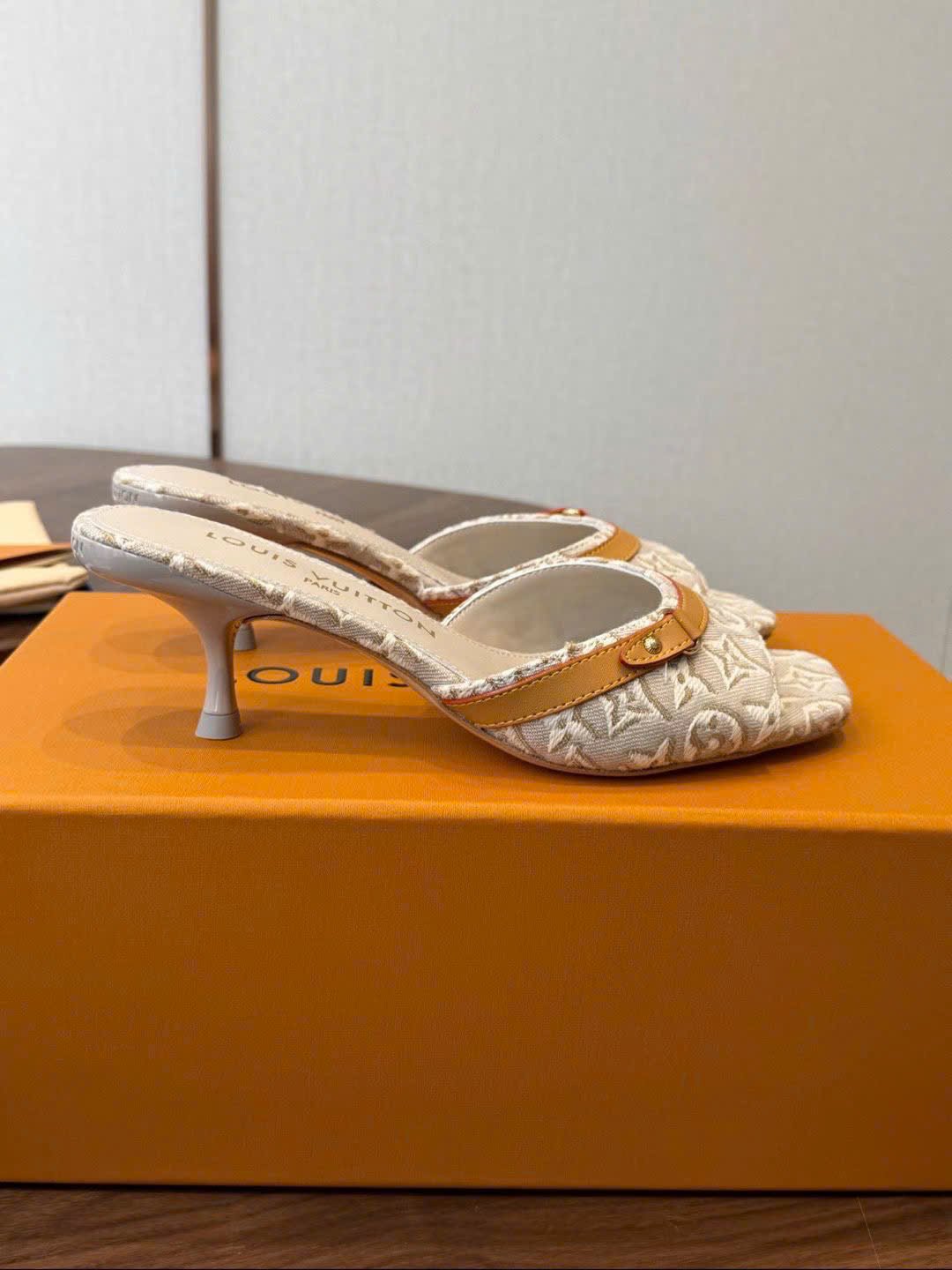 Louis Vuitton 6AM Mule 5cm - Image 9