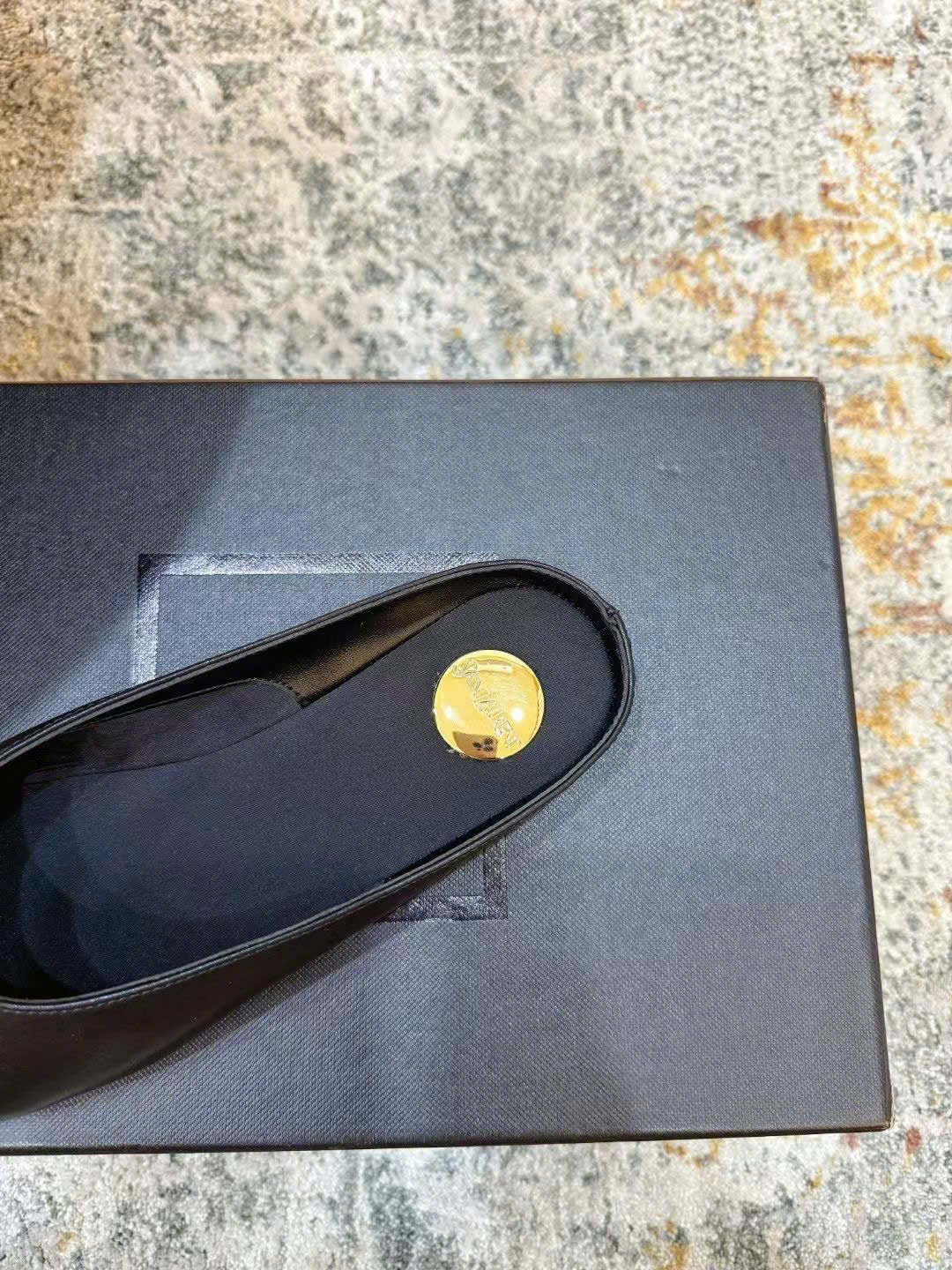 Saint Laurent Smooth Leather Mules - Image 5