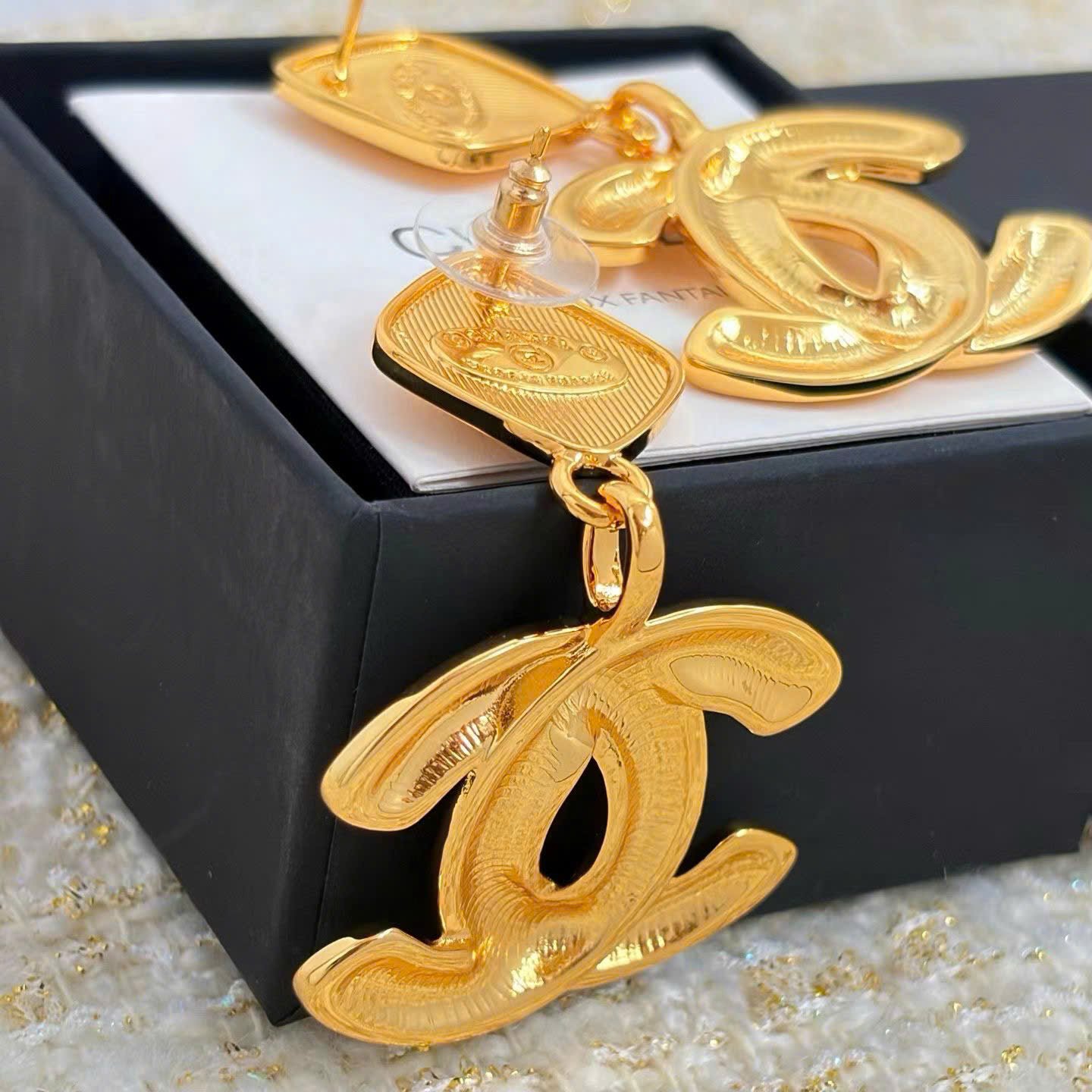 Chanel Coco Earrings New Collections - Image 4