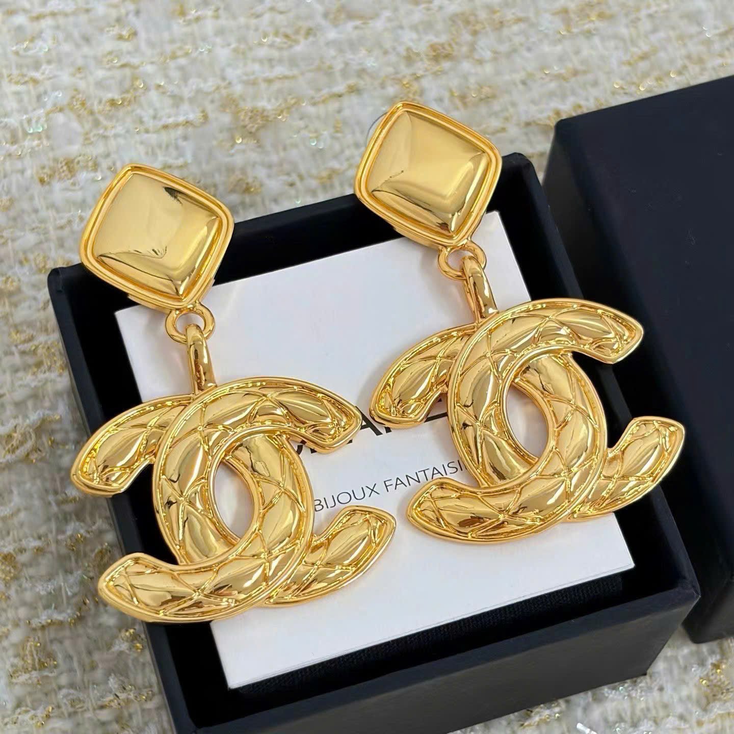 Chanel Coco Earrings New Collections - Image 10