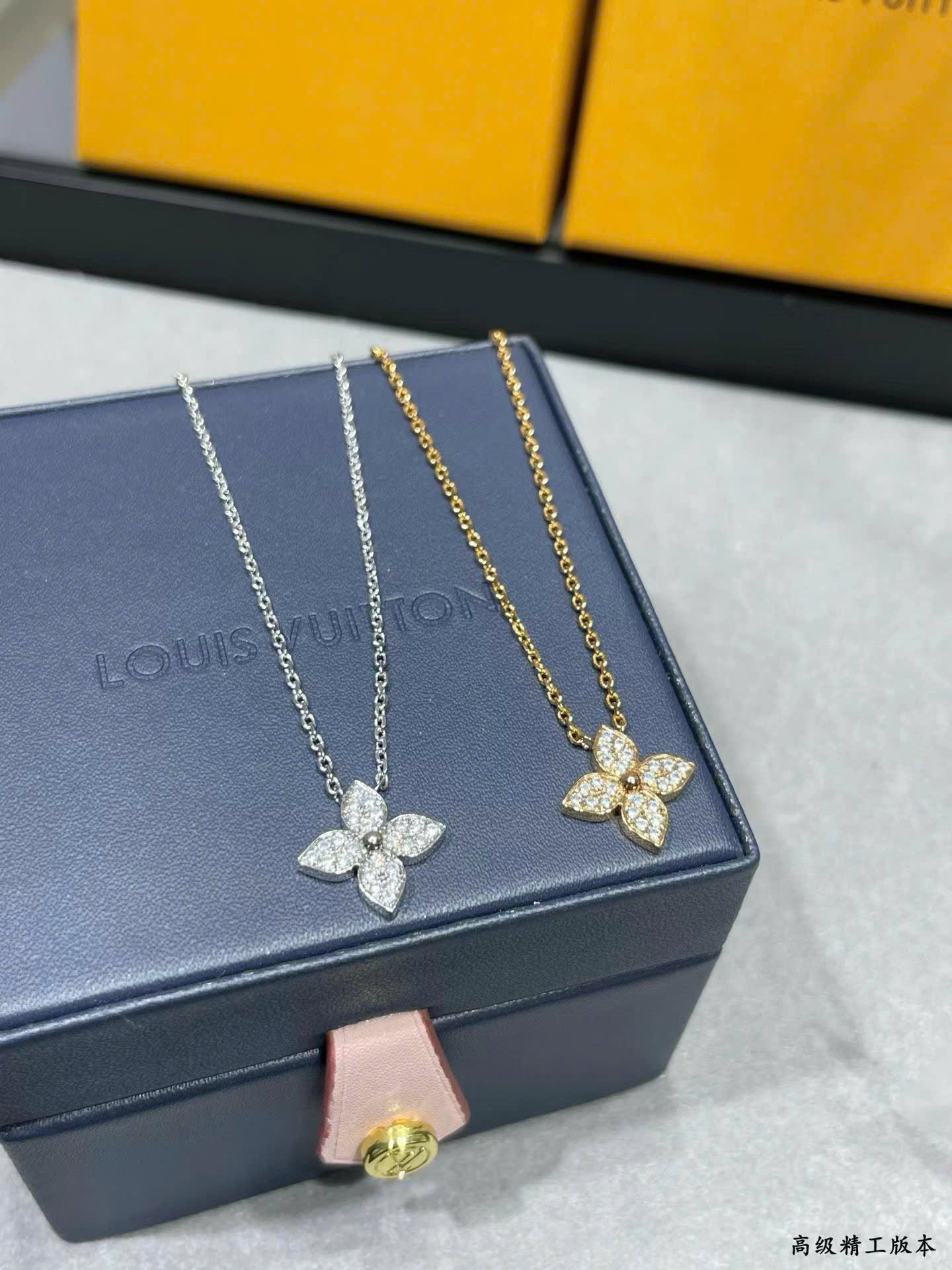 Louis Vuitton Monogram Necklace New Collections - Image 9