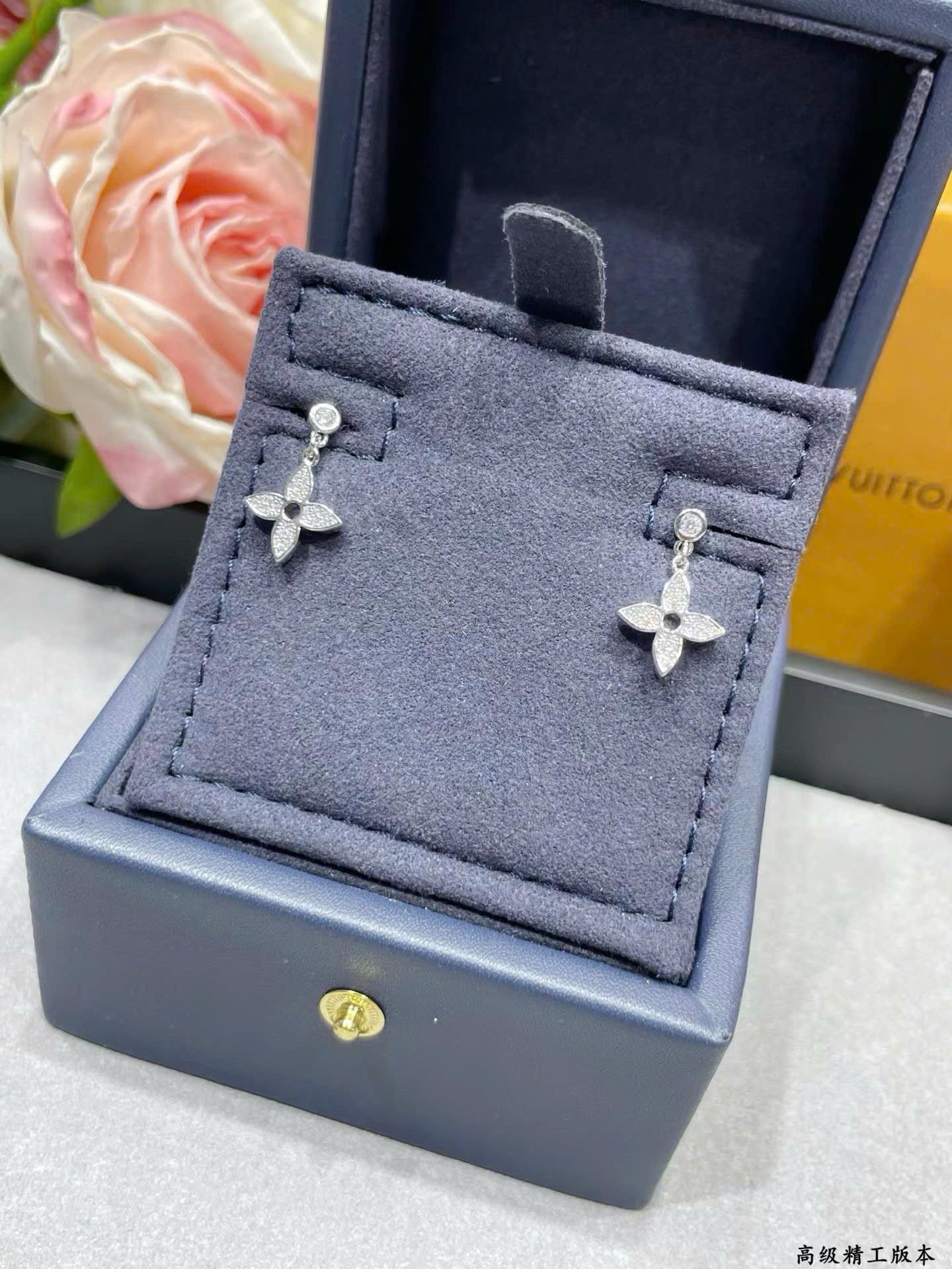 Louis Vuitton Monogram Earring New Collections - Image 6