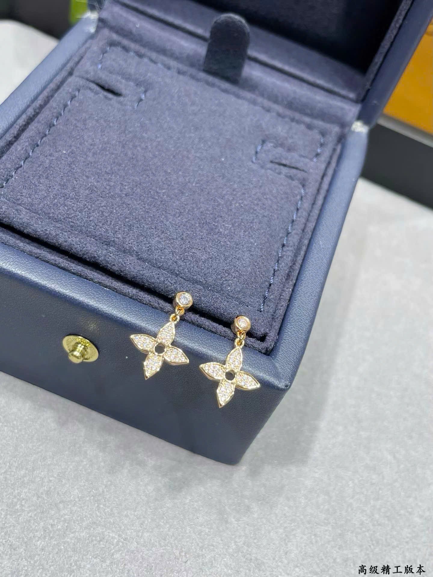 Louis Vuitton Monogram Earring New Collections - Image 9