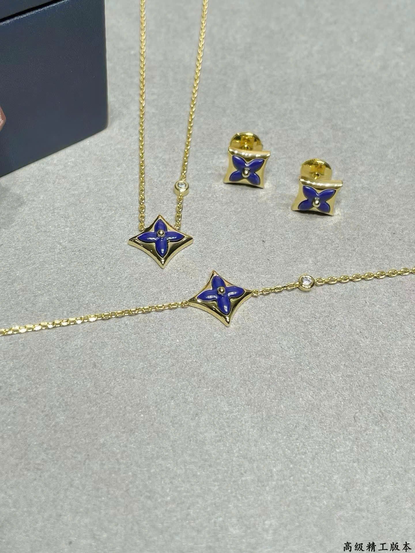 Louis Vuitton Monogram Bracelet New Collections - Image 4