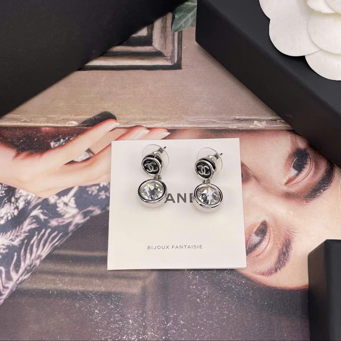 Chanel Coco Earrings New Collections - Image 5